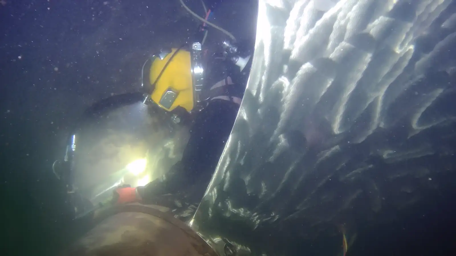underwater-maintanence-performance